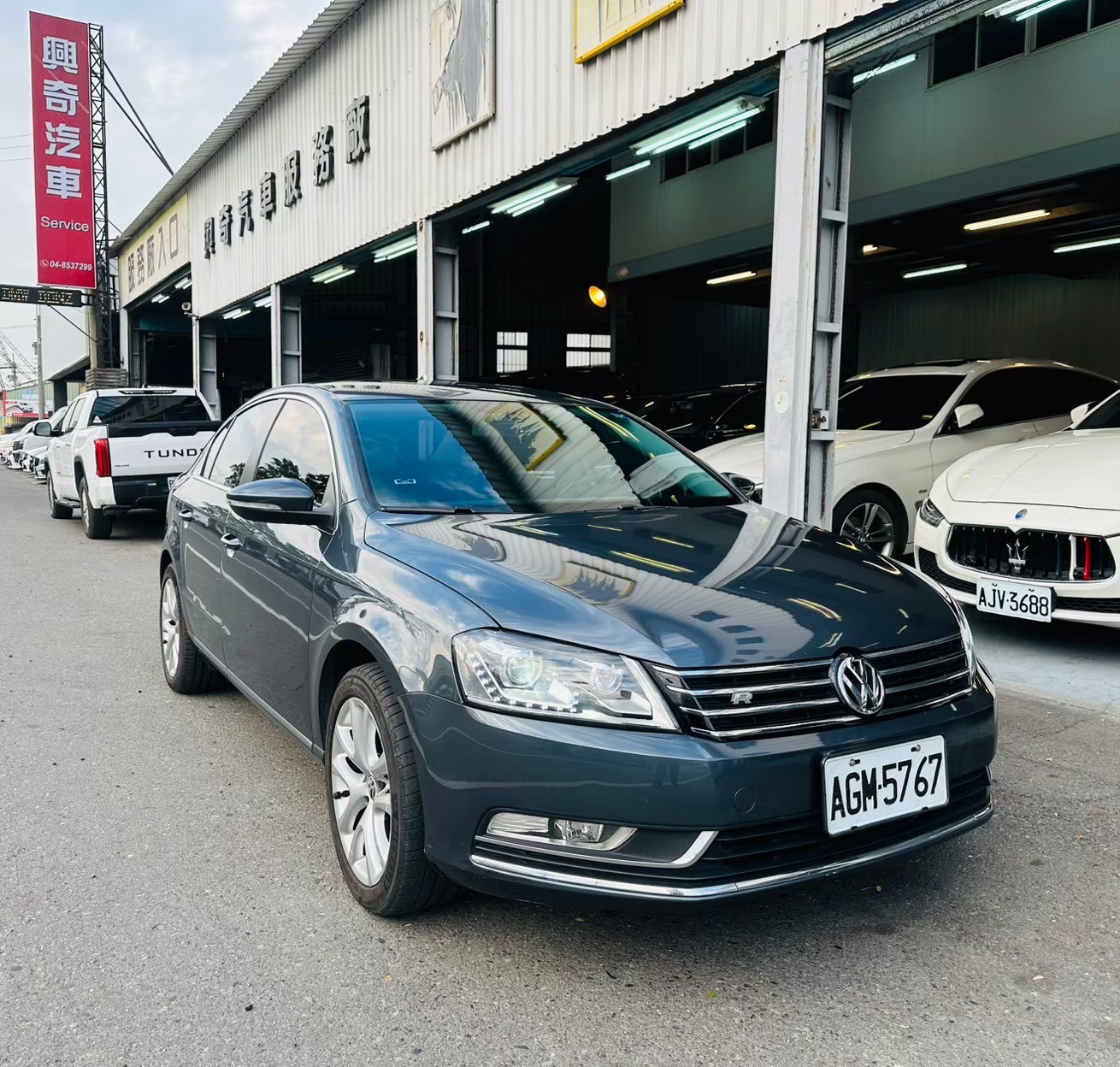 2012年式Volkswagen PASSAT 1.8 - 萬奇國際